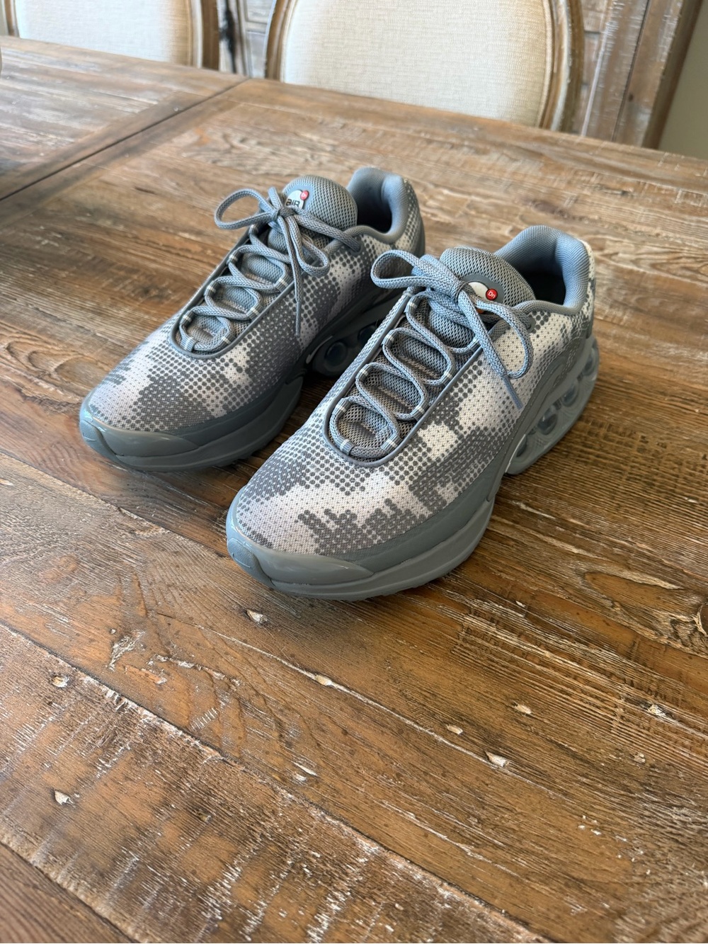 Nike Air Max DN Men’s IB3078 Cool Grey Photon Dust 001